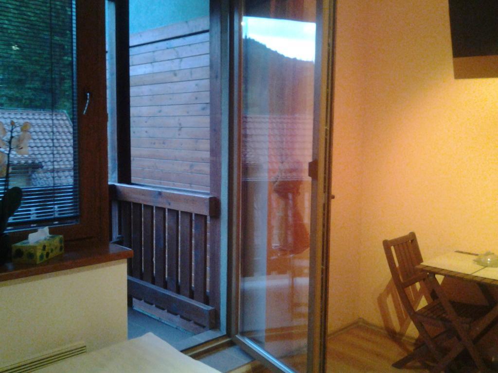 Fatrapark 1 U Sovicky Studio, Kuchynka, Kupelna,S Balkonom Gratis Parkovanie V Podzemnej Garazi Ruzomberok Eksteriør billede